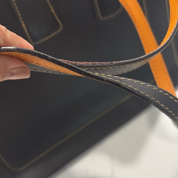 DOONEY & BOURKE TOTE - Picture 16 of 16